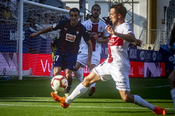 El Huesca se ha impuesto en los dos únicos partidos que ha disputado con el Eibar en Primera. (Jaizki FONTANEDA/FOKU)