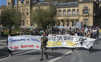 Cabecera de la manifestación, en el arranque del recorrido. (Andoni CANELLADA / FOKU)