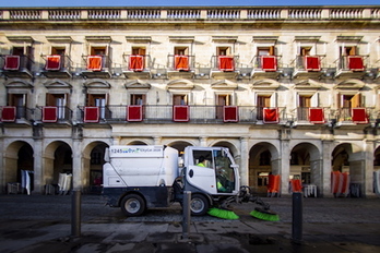 Limpieza de calles en Gasteiz (Jaizki FONTANEDA/AFP)