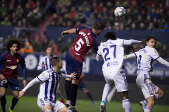 El último duelo entre Osasuna y Valladolid finalizó con empate a cero en El Sadar. (Iñigo URIZ/FOKU)