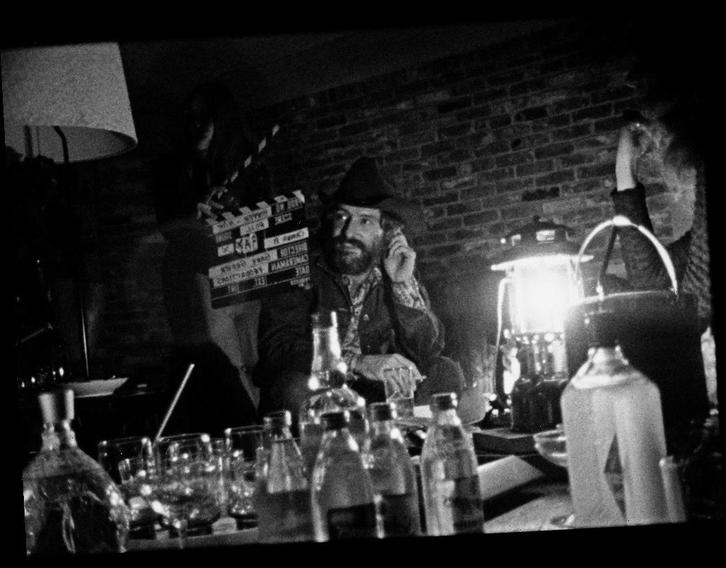 Dennis Hopper durante la conversación que mantuvo con Orson Welles en 1970. (NAIZ)