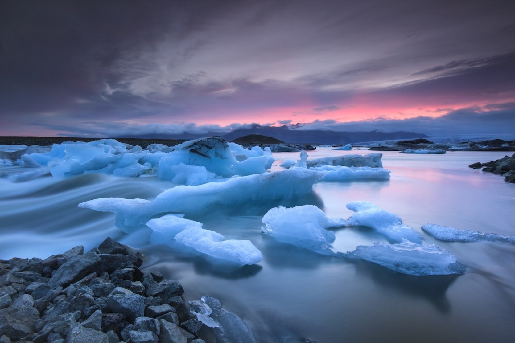 La imagen de Islandia en invierno cambia por completo (GETTY).