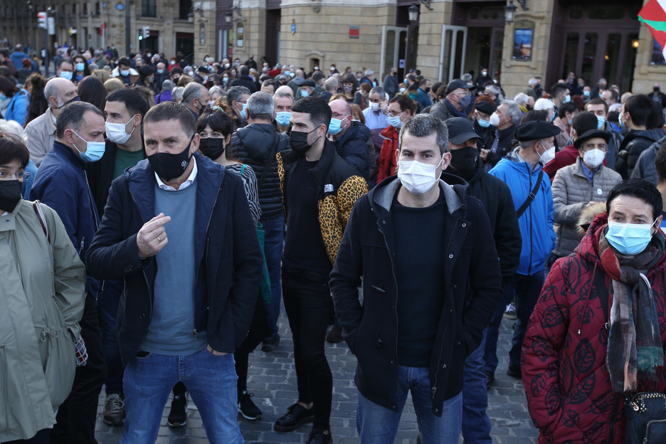 Arnaldo Otegi eta Arkaitz Rodriguez Bilboko mobilizaziora batu dira. (Aritz LOIOLA / FOKU)