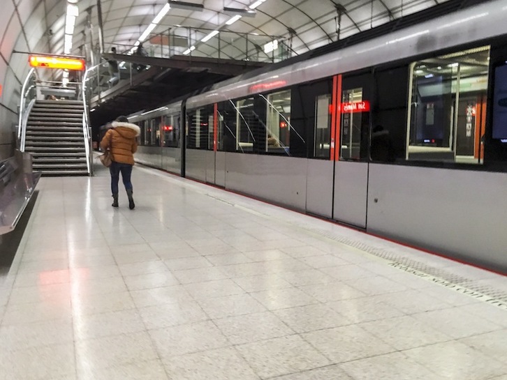 La pandemia ha supuesto que menos personas hayan viajado en metro. (Aritz LOIOLA/FOKU)