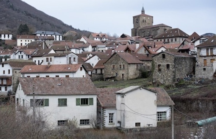 El pueblo de Izaba, en la imagen. (Iñigo URIZ/FOKU)