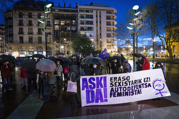 Donostian, Emakumeen Mundu Martxak antolaturiko protesta Aintzane Pujanaren heriotza salatzeko. (Gorka RUBIO /FOKU)