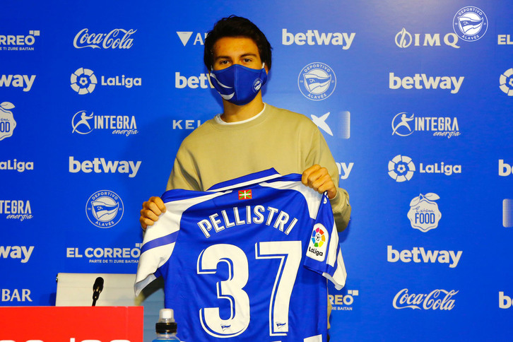 Pellistri ha sido presentado hoy en Mendizorrotza. (Deportivo ALAVES)