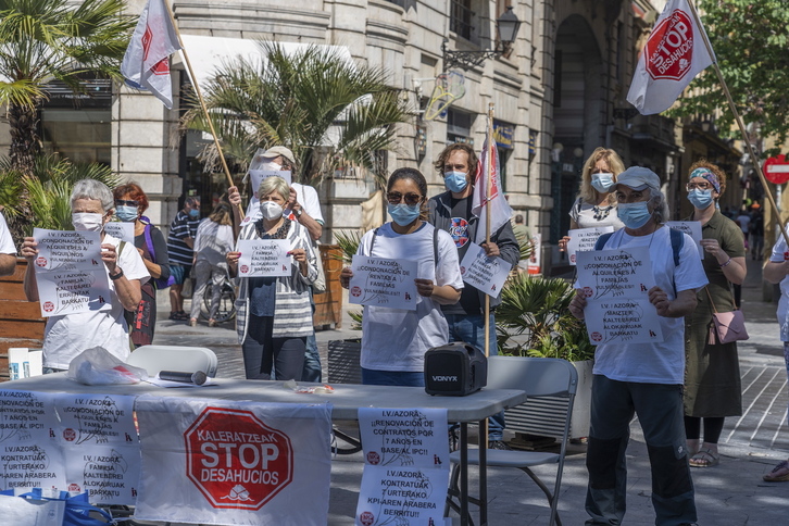 Las plataformas han reiterado que Donostia «es una de las tres ciudades más caras del Estado español». (Andoni CANELLADA/FOKU)