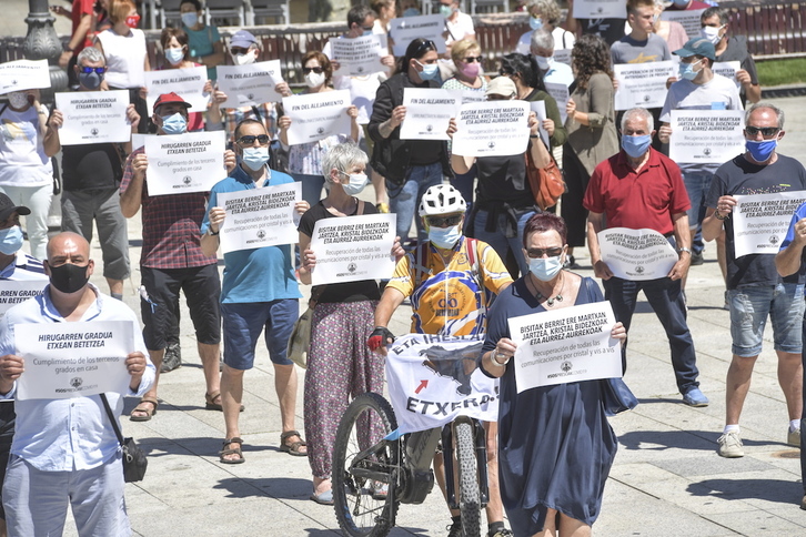 Espetxeetan ezarritako murrizketen aurkako protesta, pasa den urteko uztailean Iruñean. (Idoia ZABALETA | FOKU)