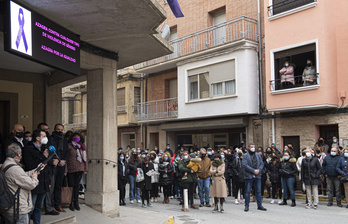 Concentración en denuncia de la agresión machista de Azagra. (Jagoba MANTEROLA/FOKU).