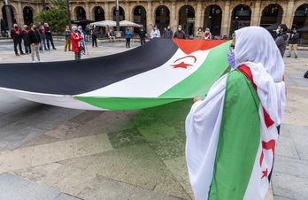 Acto del Movimiento Sahara-Euskadi en la Plaza Nueva de Bilbo. (Marisol RAMIREZ/FOKU)