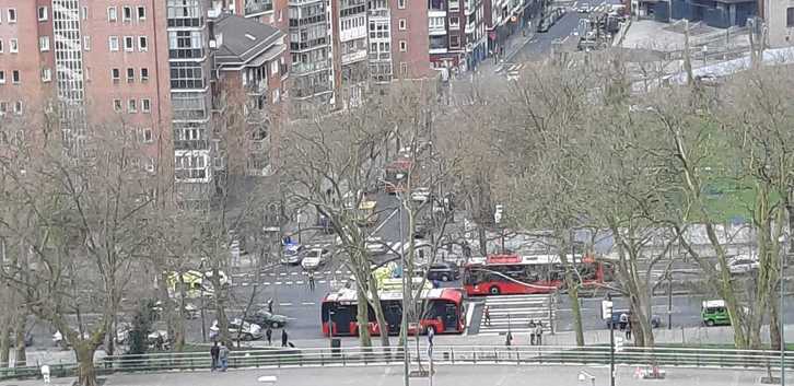 El accidente ha tenido lugar en la avenida Lehendakari Agirre. (@goikodeustu)