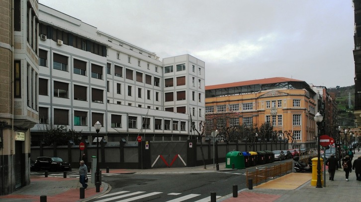 Edificio de la escuela de magisterio BAM, que va a ser derribado.