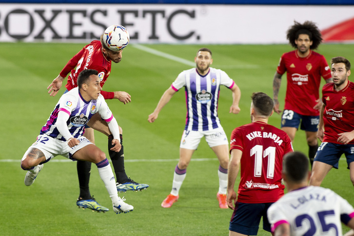 Osasuna se ha tenido que conformar con un empate ante el postrero empuje del Valladolid. (Iñigo URIZ/FOKU)