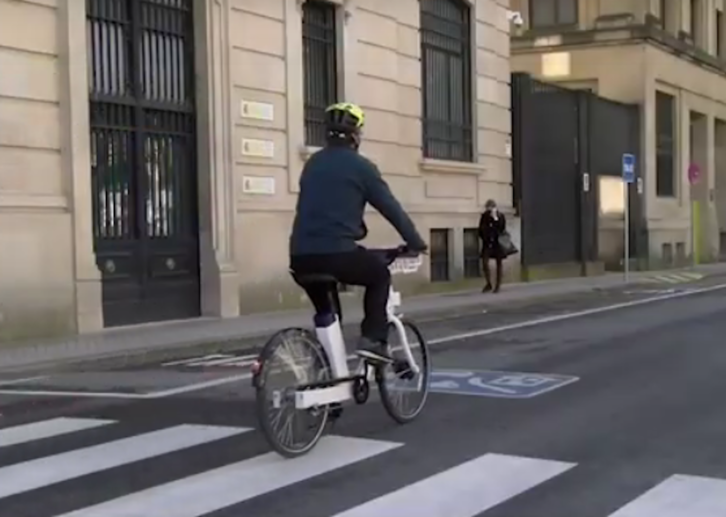 Este es el tipo de bicicleta eléctrica con el que contará el nuevo servicio público de Iruñea. (AYUNTAMIENTO DE IRUÑEA)