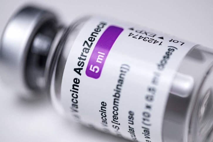 Osakidetza y Osasunbidea suspenden la vacunación con AstraZeneca. (Joel SAGET/AFP)
