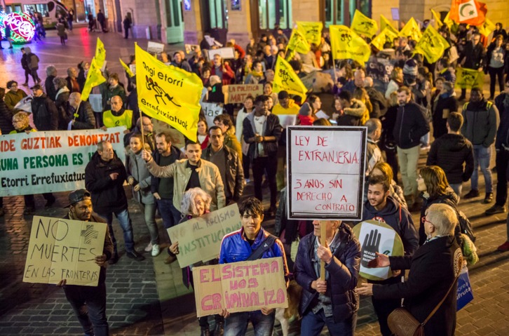 Manifestación en Bilbo con motivo del Día internacional de los Migrantes. (Marisol RAMIREZ | FOKU)