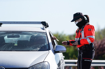 Control policial en Gasteiz. (Endika PORTILLO | FOKU)