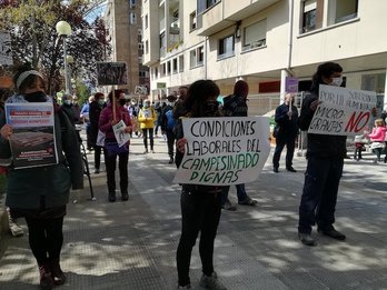 Concentración contra las macrogranjas. (@LABnafarroa)