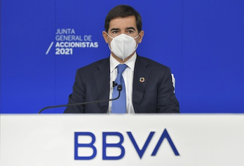 Carlos Torres Vila, presidente del BBVA, en la junta de accionistas telemática.