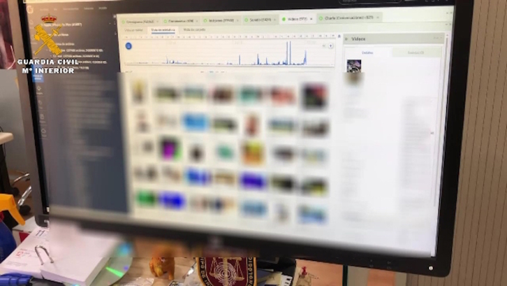 Imagen de los seguimientos en internet a los detenidos y a sus víctimas. (GUARDIA CIVIL)