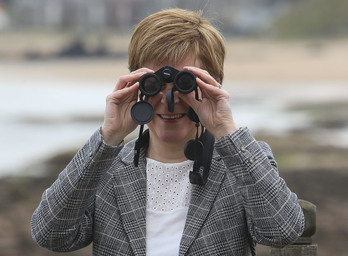 Nicola Sturgeon, durante un acto de campaña en North Berwick. (Andy BUCHANAN / AFP)