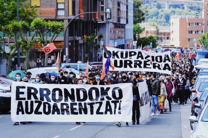 Errondoko Auzo Etxearen aldeko manifestazioa. (Hodei TORRES)