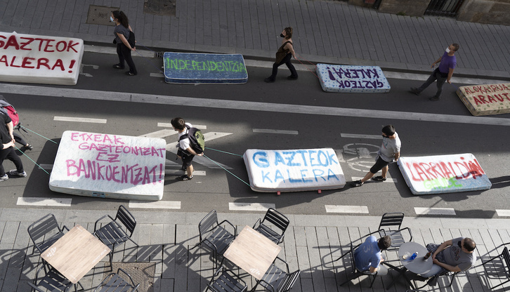 Movilización de Ernai en Gasteiz, a principios de mayo. (Raúl BOGAJO / FOKU)