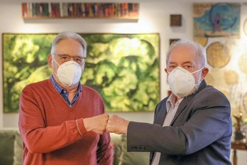Fernando Henrique Cardoso junto a Luiz Inacio Lula da Silva. (Ricardo STUCKER / AFP)R)