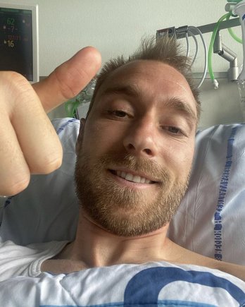 Christian Eriksen ha subido esta foto desde el hospital en el que se encuentra ingresado. (@DBUfodbold)
