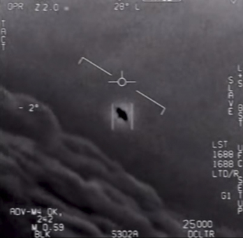 Imagen de un objeto aéreo no identificado tomada por un piloto militar de EEUU. (AFP)