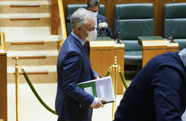 Iñigo Urkullu, durante la tramitación de la ley antipandemia en el Parlamento de Gasteiz. (Raul BOGAJO/FOKU)