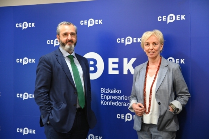 Carolina Pérez Toledo junto a su antecesor al frente de Cebek, Iñaki Garcinuño. (cebek.es)