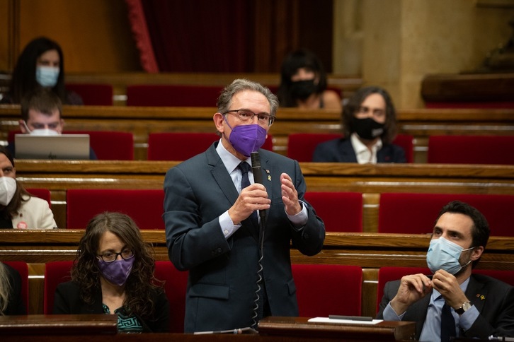 El conseller de Economía de la Generalitat, Jaume Giró, durante la sesión de este miércoles en el Parlament. (David ZORRAKINO/EUROPA PRESS)