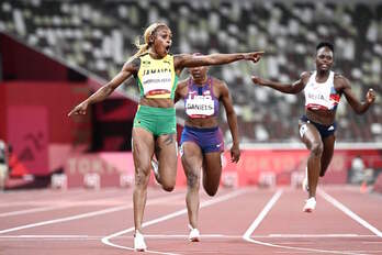 Elaine Thompson ha revalidado su oro en Río con una brillante carrera. (Jewel SAMAD/AFP)