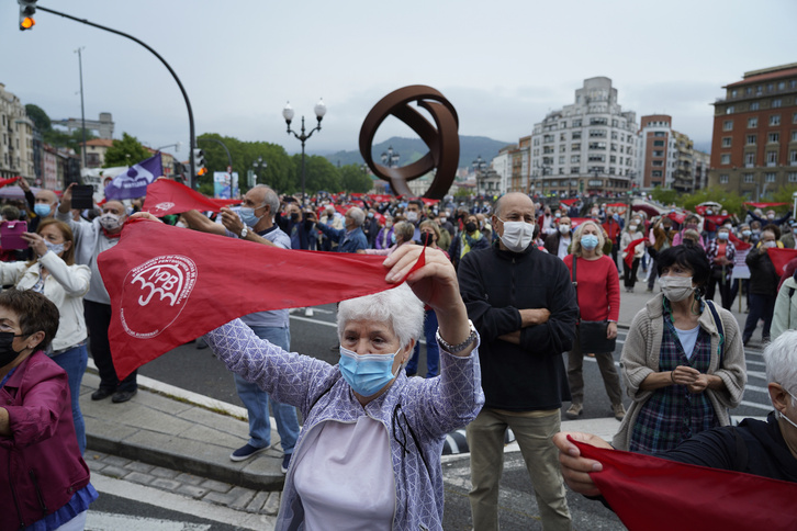 Imagen de una movilización anterior de pensionistas en Bilbo. (Aritz LOIOLA/FOKU)