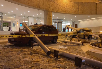 Daños materiales causados por el terremoto en Acapulco. (FRANCISCO ROBLES / AFP) 