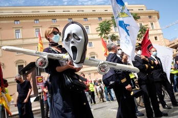 Una protesta de empleados de Alitalia en Roma contra el plan que presentó el Gobierno italiano para remodelar la compañía, en mayo pasado. (Mauro SCROBOGNA/Europa Press)