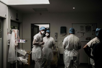 El hospital de Lyon es uno de los que mayor número de suspensiones suma. (Jeff PACHOUD / AFP)