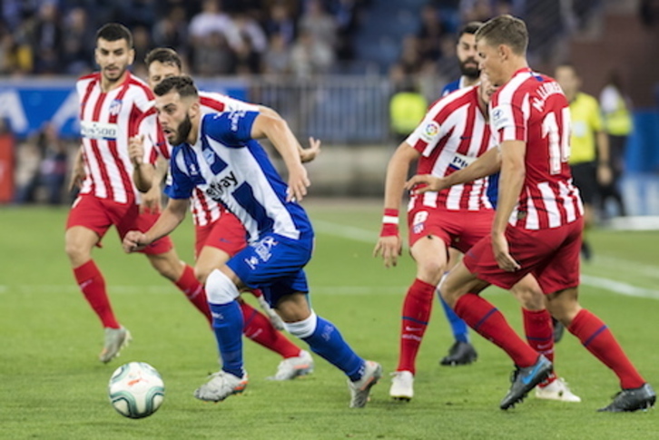 El Alavés tiene un complicado enfrentamiento con el Atlético. (Juanan RUIZ/FOKU)