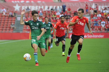 Javi Martínez ha anotado el 2-3 decisivo en el minuto 88. (Miquel BORRAS/LOF)