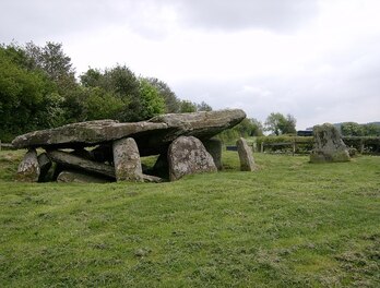 'Piedra de Arturo' se ubica en Gales, entre el Valle Dorado Herefordshire y el Valle Wye. (NAIZ)