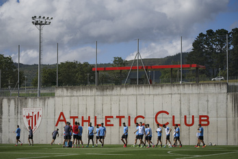 Inicio de la pretemporada del primer equipo del Athletic. (Aritz LOIOLA / FOKU)