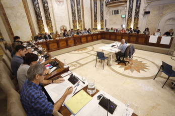 Un pleno del Ayuntamiento de Donostia. (Maialen ANDRES / AFP)