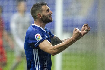 Borja Bastón alcanza a los máximos realizadores tras marcar cinco goles en cuatro jornadas. (Real Oviedo)