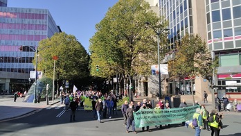 Movilización de la Coordinadora de Pensionistas de Bizkaia, este miércoles en Bilbo. (NAIZ)