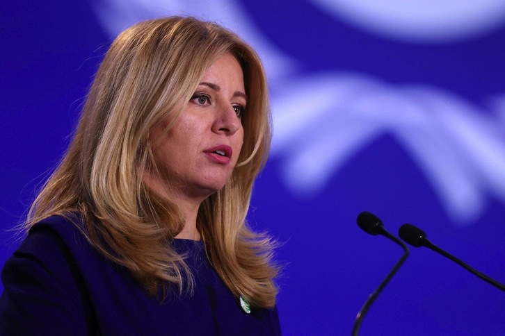 La presidenta de Eslovaquia, Zuzana Caputova, ha pedido al Gobierno de su país que adopte medidas drásticas para frenar la expansión del covid. (Adrian DENNIS/AFP)