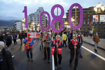 Imagen de la manifestación de Bilbo, la más numerosa de las registradas en Euskal Herria. (Aritz LOIOLA /FOKU)