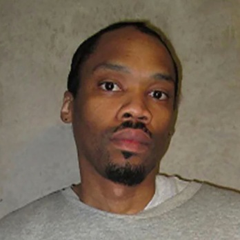 Julius Jones, de 41 años, iba a recibir una inyección letal este jueves en una penitenciaria de Oklahoma. (Oklahoma Department of Corrections/AFP)