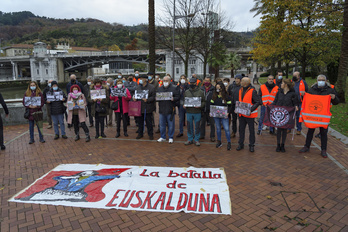 Concentración realizada por Sortu este martes. (Aritz LOIOLA/FOKU)